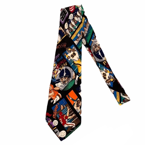 Vintage 1993 100% Silk Nicole Miller Football Tie - Picture 1 of 7